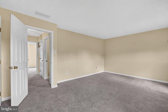 803 ARBERN PL, Newark, DE 19711