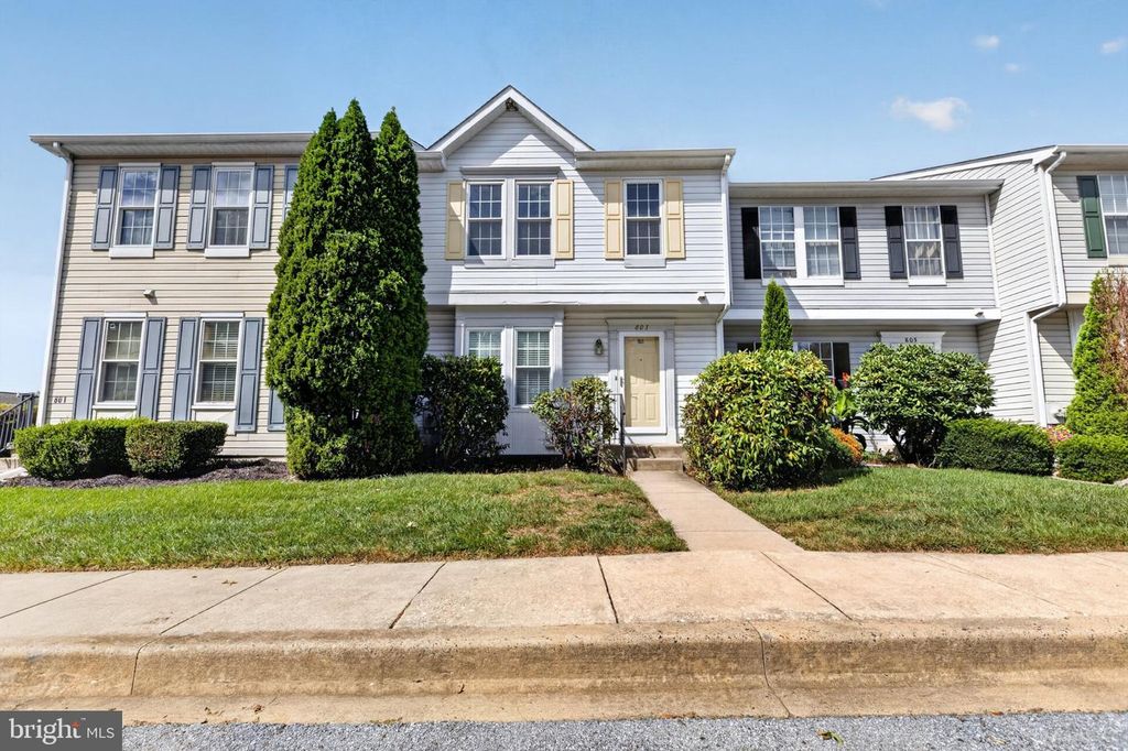 803 ARBERN PL, Newark, DE 19711