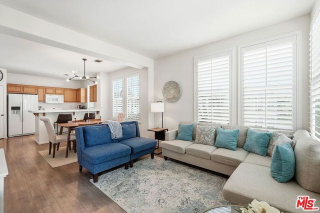 27022 Victoria Lane 87, Valencia, CA 91355