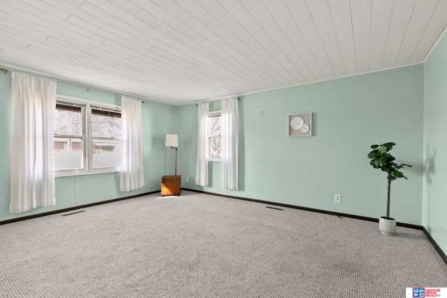 4621 S 46th Street, Lincoln, NE 68516