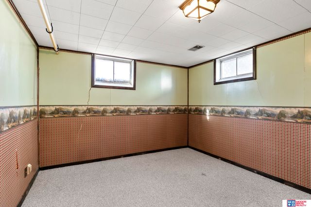 4621 S 46th Street, Lincoln, NE 68516