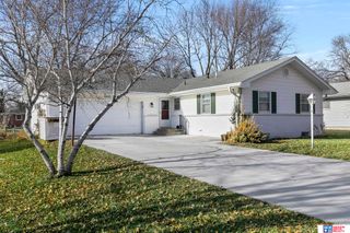 4621 S 46th Street, Lincoln, NE 68516
