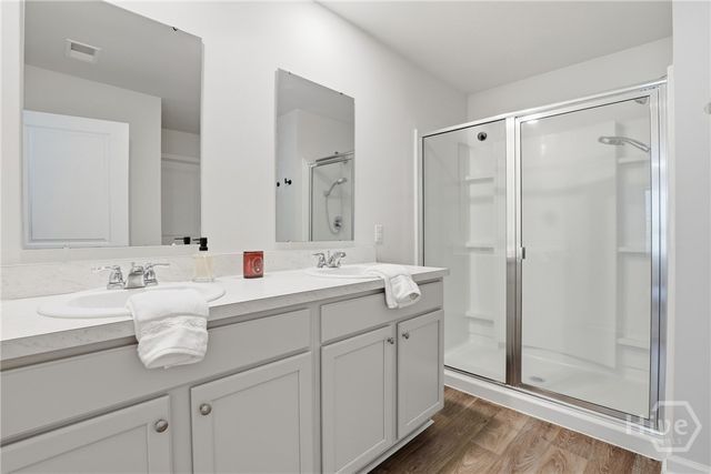 128 Skylark Road, Bloomingdale, GA 31302