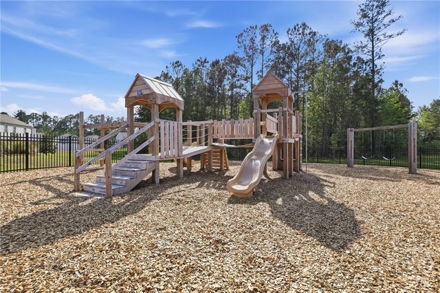 128 Skylark Road, Bloomingdale, GA 31302