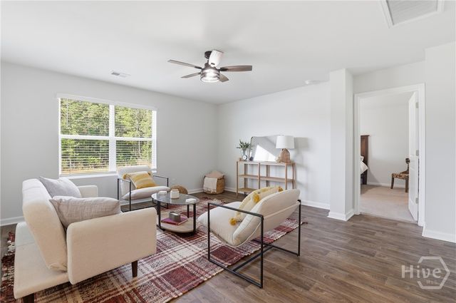 128 Skylark Road, Bloomingdale, GA 31302