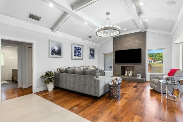 7619 Marbella Terrace, Boca Raton, FL 33433