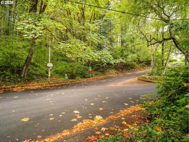 2174 Nw ASPEN Ave W, Portland, OR 97210