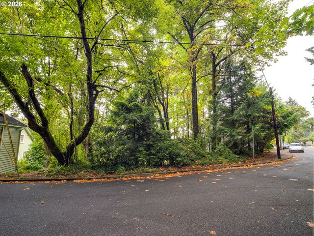 2174 Nw ASPEN Ave W, Portland, OR 97210