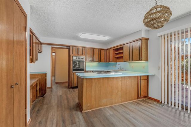 13517 Inverness Avenue, Oklahoma City, OK 73120