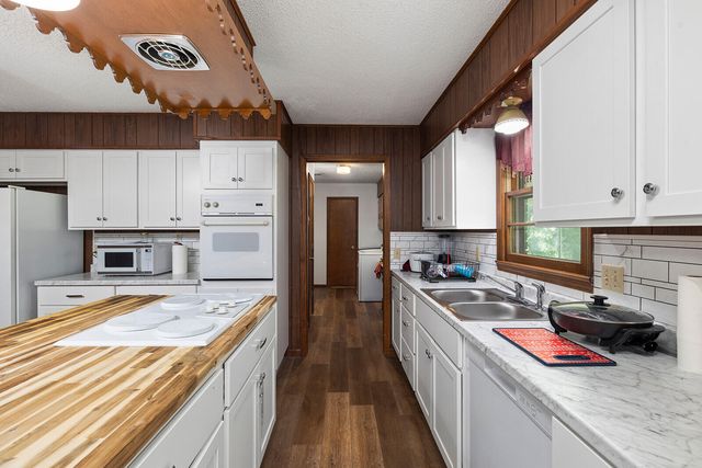 604 North Claud Avenue, Bolivar, MO 65613