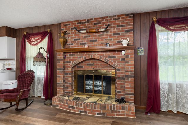 604 North Claud Avenue, Bolivar, MO 65613
