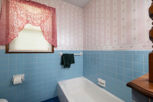 604 North Claud Avenue, Bolivar, MO 65613