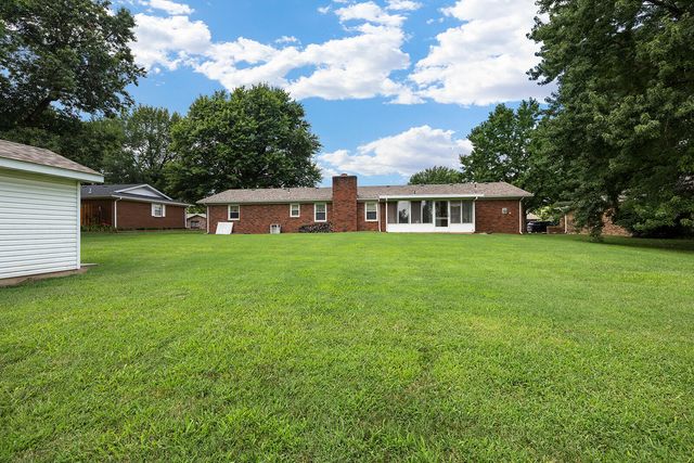 604 North Claud Avenue, Bolivar, MO 65613