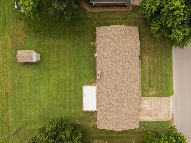 604 North Claud Avenue, Bolivar, MO 65613