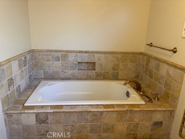 6932 Tobias, Van Nuys (los Angeles), CA 91405