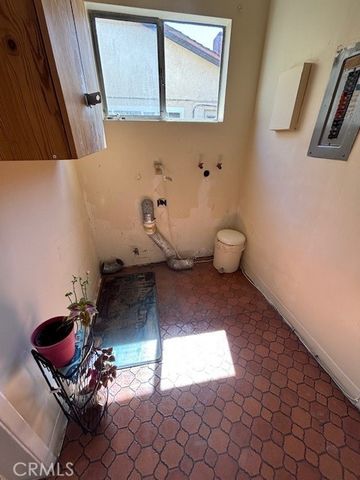 6932 Tobias, Van Nuys (los Angeles), CA 91405