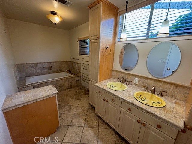 6932 Tobias, Van Nuys (los Angeles), CA 91405