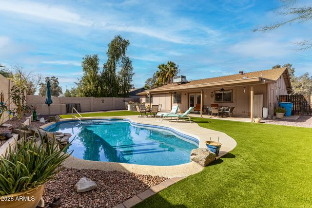 4901 W WAGONER Road, Glendale, AZ 85308