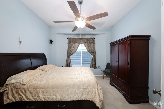 11100 Eagle Rock Drive, Bakersfield, CA 93312