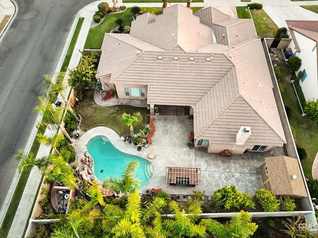 11100 Eagle Rock Drive, Bakersfield, CA 93312