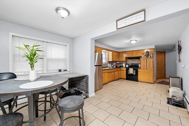 3827 Scoville Avenue, Berwyn, IL 60402