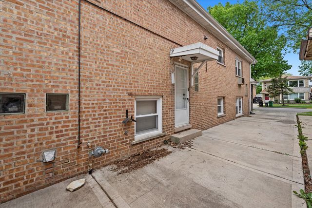 3827 Scoville Avenue, Berwyn, IL 60402