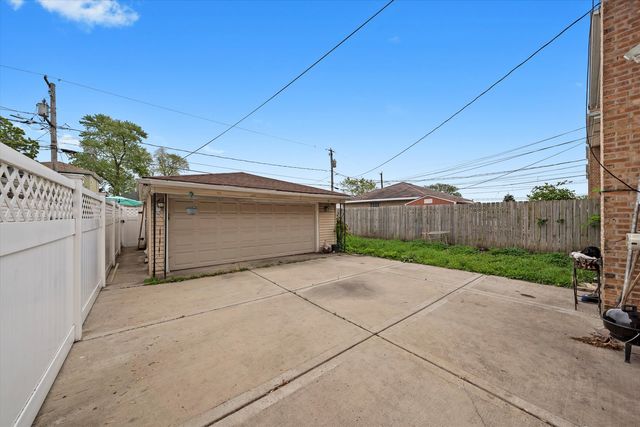 3827 Scoville Avenue, Berwyn, IL 60402