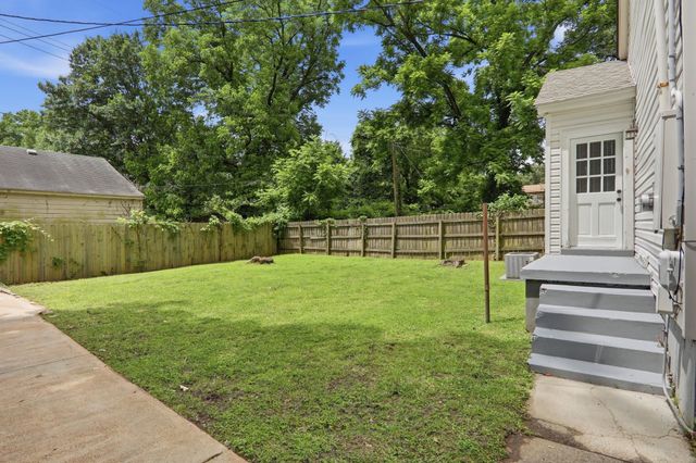 3061 CARNES AVE, Memphis, TN 38111