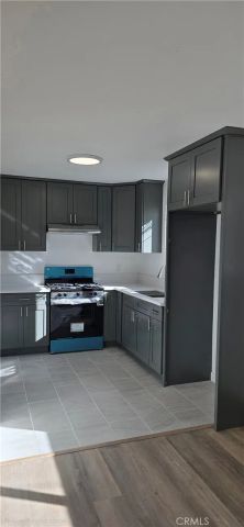 1428 E 54th 2, Los Angeles, CA 90011