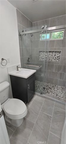 1428 E 54th 2, Los Angeles, CA 90011