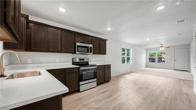 1643 Lucky Street, Bryan, TX 77803