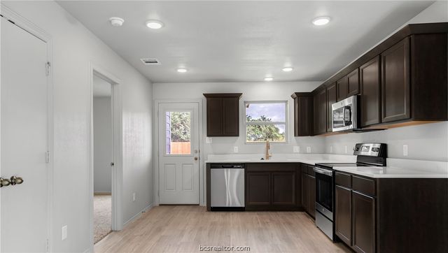 1643 Lucky Street, Bryan, TX 77803