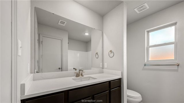 1643 Lucky Street, Bryan, TX 77803