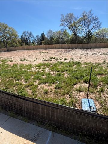 1643 Lucky Street, Bryan, TX 77803