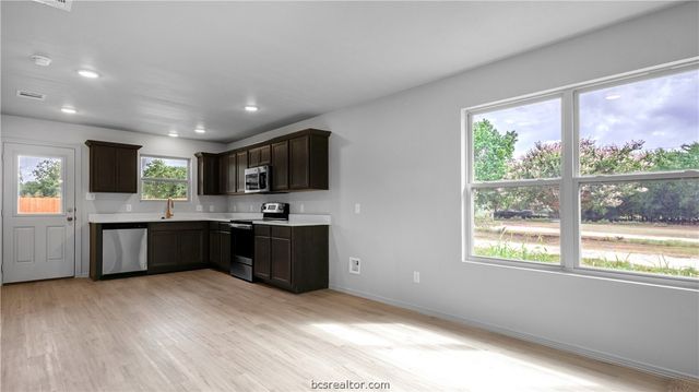 1643 Lucky Street, Bryan, TX 77803