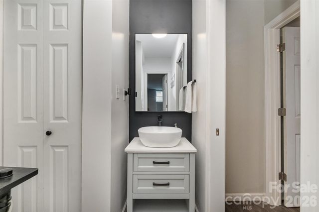 3231 Eastwood Drive, Charlotte, NC 28205