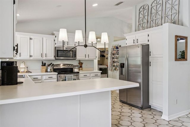 431 N MEANDER DRIVE, Altamonte Springs, FL 32714