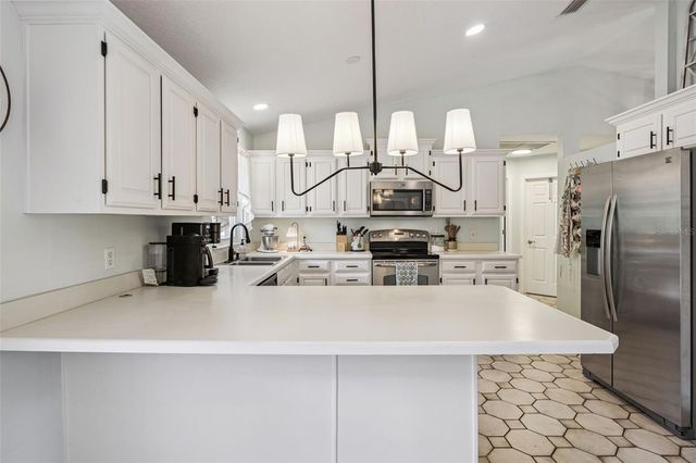431 N MEANDER DRIVE, Altamonte Springs, FL 32714