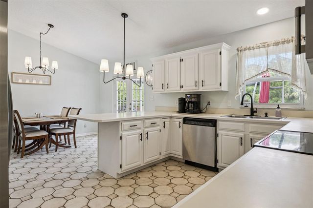 431 N MEANDER DRIVE, Altamonte Springs, FL 32714