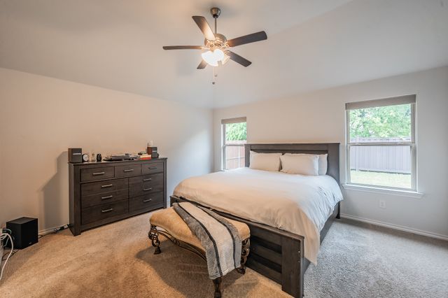 9916 Mescalbean Boulevard, Fort Worth, TX 76036