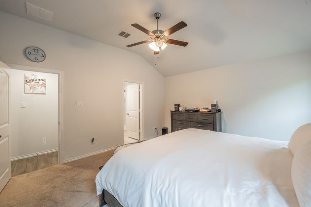 9916 Mescalbean Boulevard, Fort Worth, TX 76036