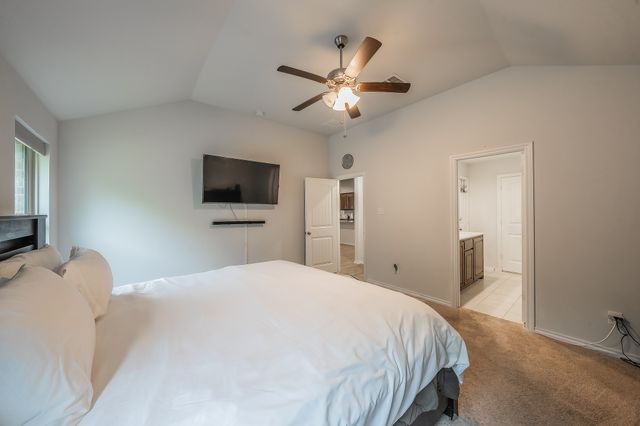 9916 Mescalbean Boulevard, Fort Worth, TX 76036