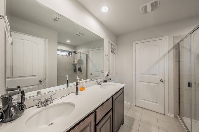 9916 Mescalbean Boulevard, Fort Worth, TX 76036