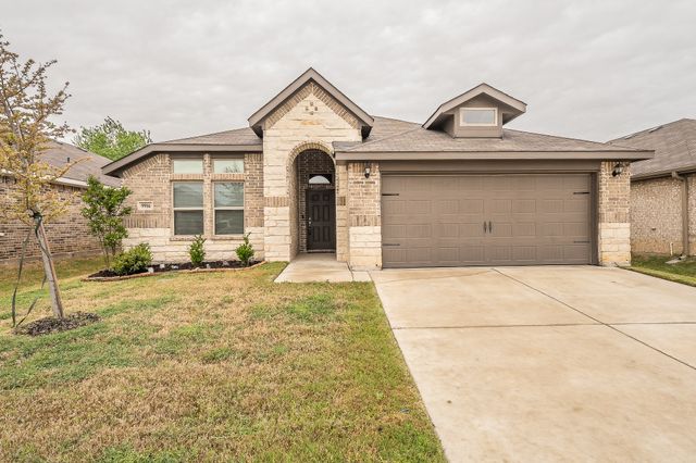 9916 Mescalbean Boulevard, Fort Worth, TX 76036
