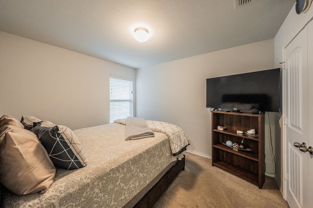 9916 Mescalbean Boulevard, Fort Worth, TX 76036