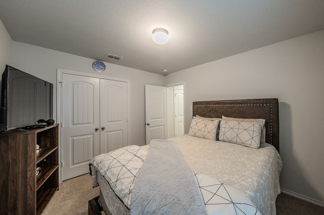 9916 Mescalbean Boulevard, Fort Worth, TX 76036