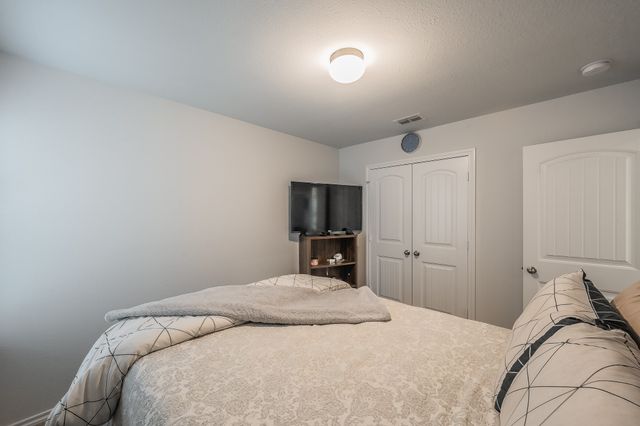 9916 Mescalbean Boulevard, Fort Worth, TX 76036