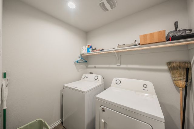 9916 Mescalbean Boulevard, Fort Worth, TX 76036