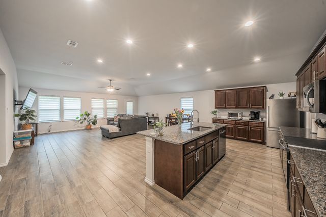 9916 Mescalbean Boulevard, Fort Worth, TX 76036