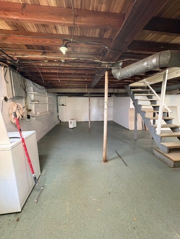 6365 Tuscarawas Rd, Ohioville, PA 15052